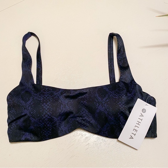 LOWEST PRICES NWT Athleta swim bikini top 36 D/DD - Picture 1 of 6